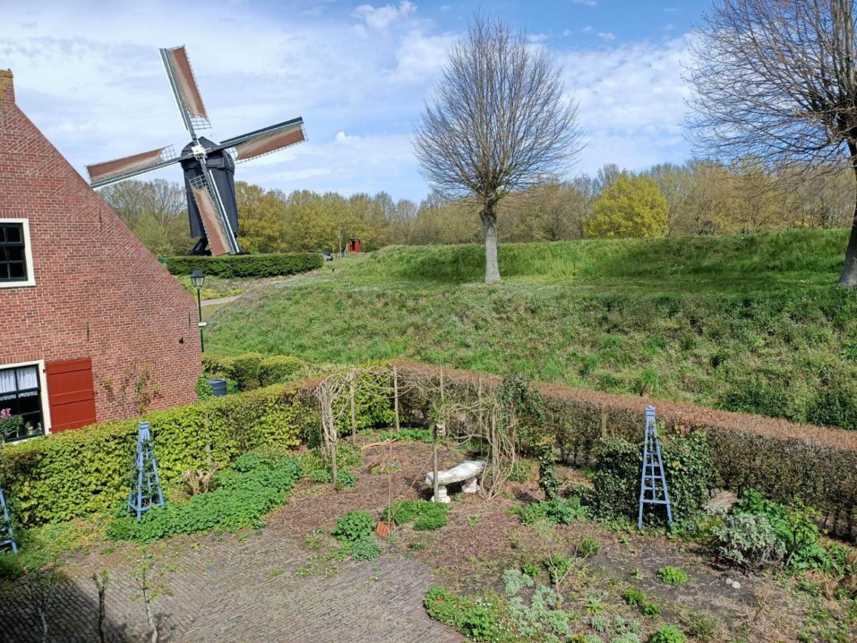 Bij De Friesche Poort Bed & Breakfast Bourtange Exterior photo